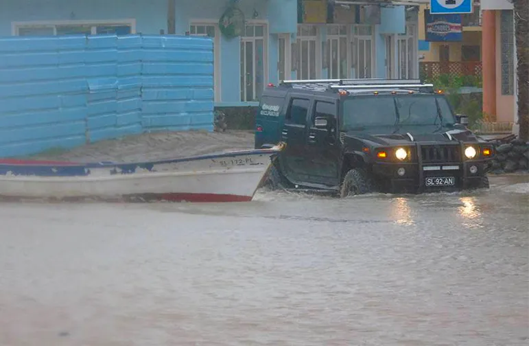Hummer H2 During Hurricane Fred Sal Island Cape Verde 2015