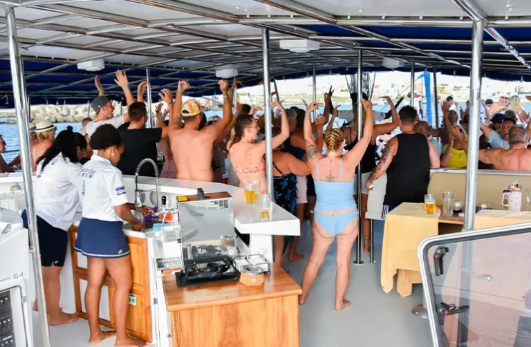 Live animation, Boa Vista Catamaran Tour, Cape Verde